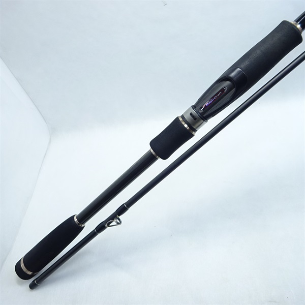 ０６ライカルＲＥ－８３２Ｅ